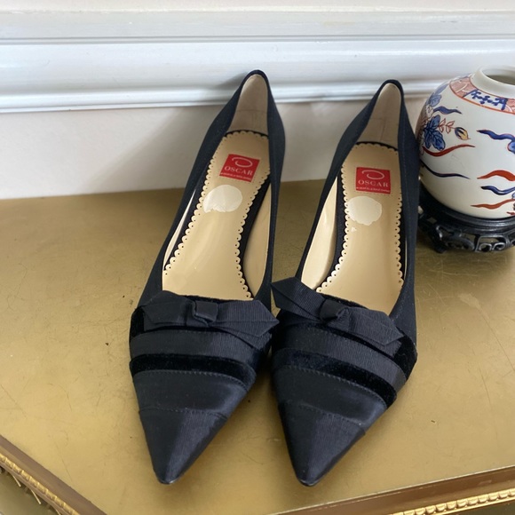 OSCAR DE LA RENTA BLACK SUEDE SHOES - Picture 2 of 10